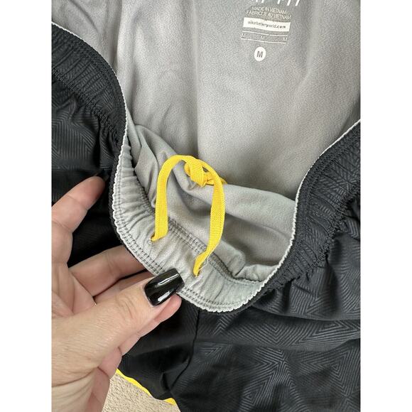 Nike DriFit Women's Black /Yellow Livestrong Athletic running shorts Size Medium - Picture 3 of 8